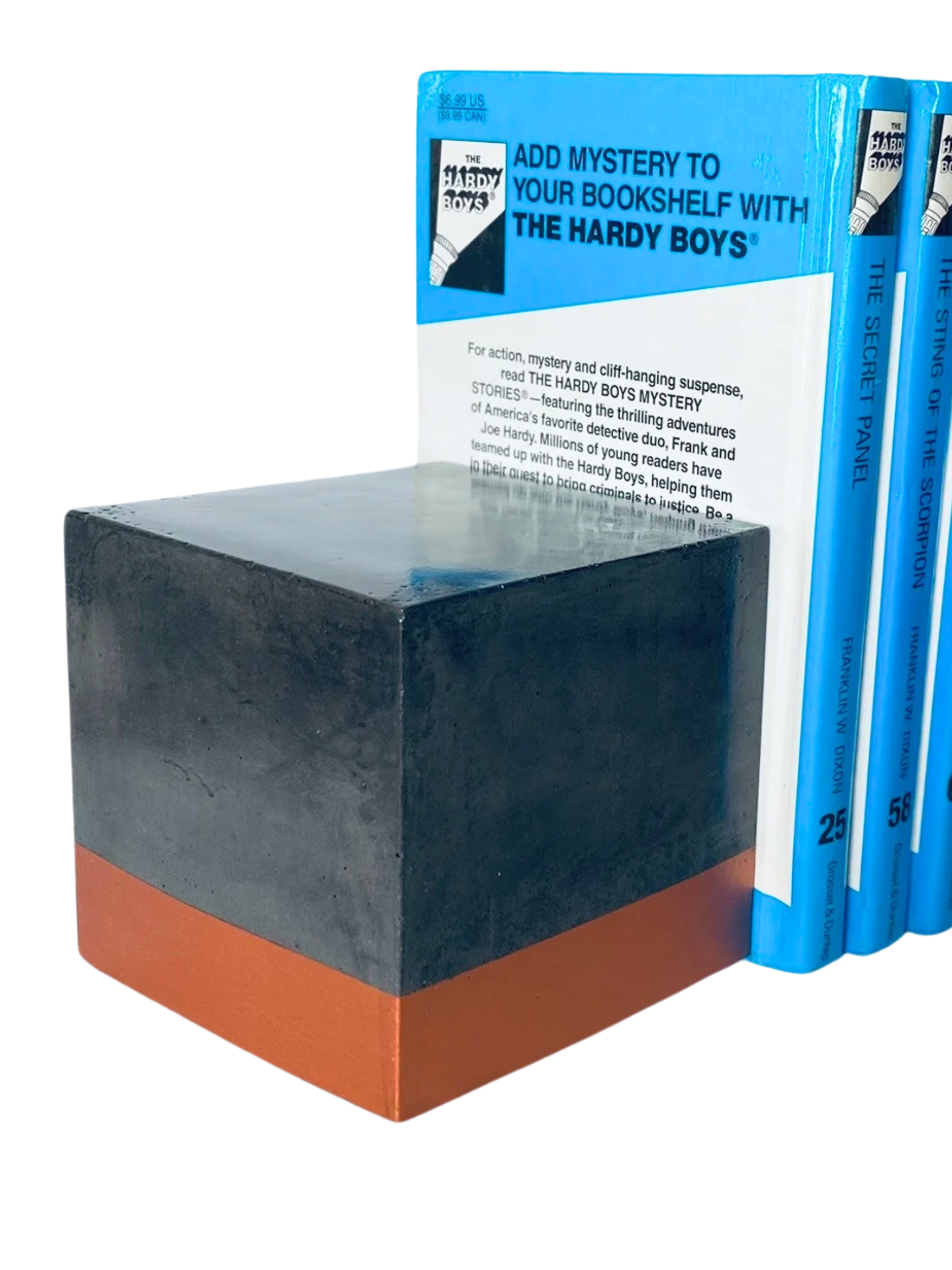 Pillar Bookend – Tall and elegant